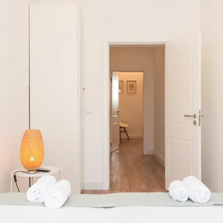 Guestready - Priorado - Yellow * Lissabon