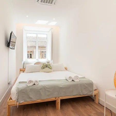 Guestready - Priorado - Yellow Apartment